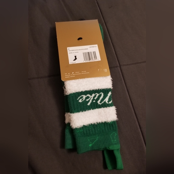 Nike Elite Crew Christmas Socks - Picture 3 of 5